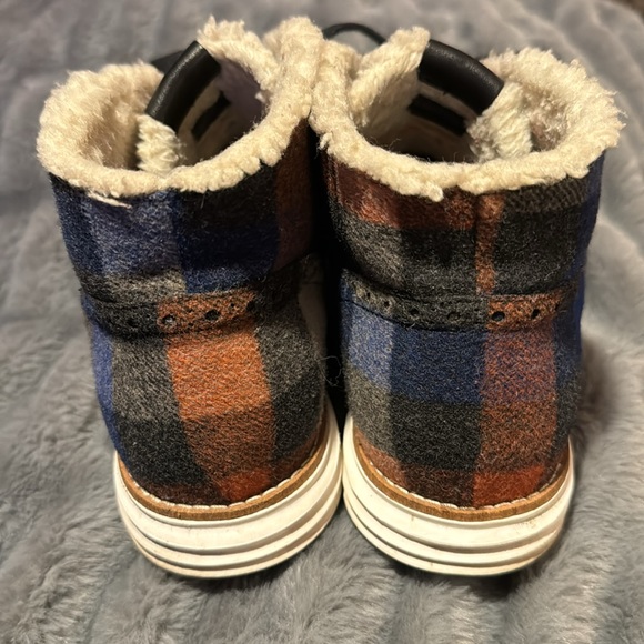 Womens COLE HANN Plaid Grand Wool Sherpa lined Chucka Booties Size 8.5 US - Picture 5 of 9